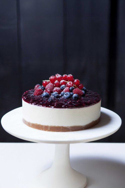 Tort cheesecake cu zmeură