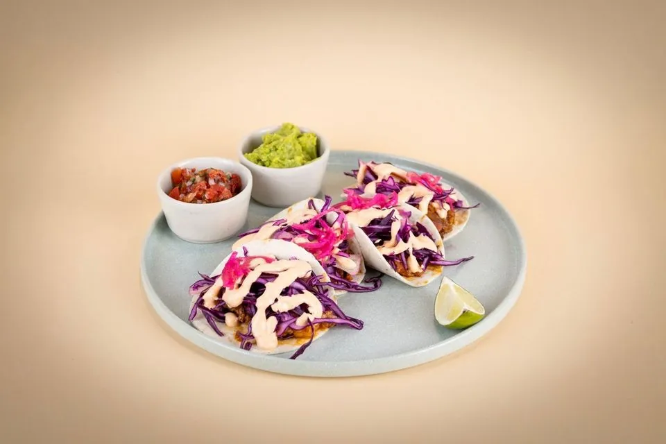Tacos cu pulled pork și guacamole
